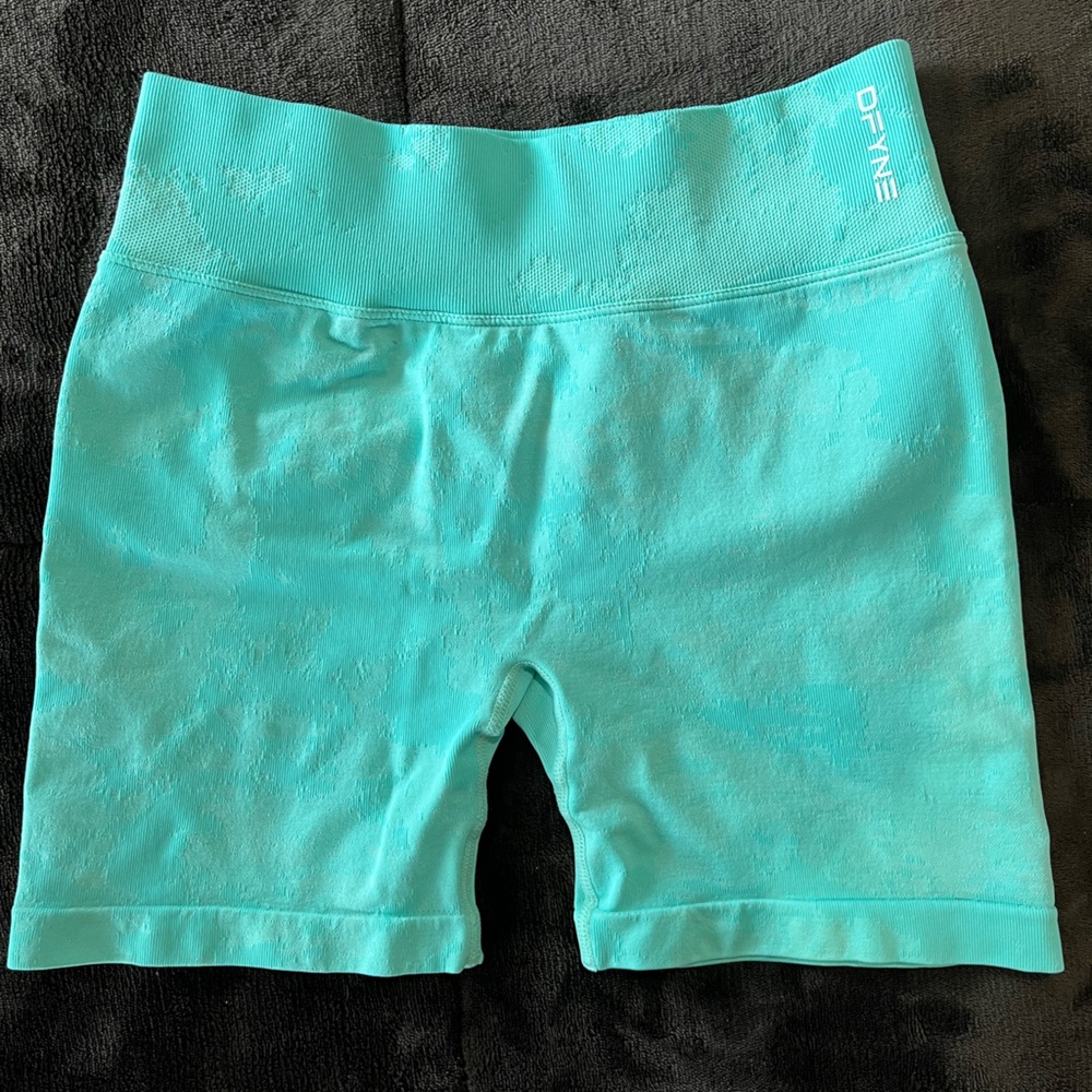 Dfyne shorts